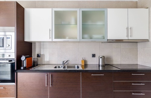 Moita Apartment | Holiday Apartment "Sleeptubal Modern Accommodation" with Balcony & WiFi
