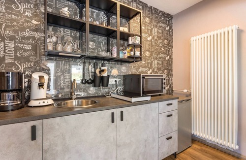 Ortsmitte Apartment | Holiday Apartments Löwenstein FeWo 2 with Shared Garden and Wi-Fi