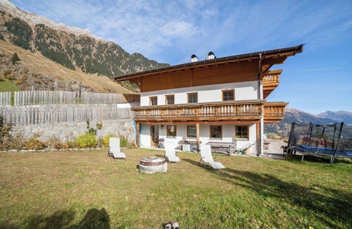 Moso in Passiria Apartment | Holiday Apartment "Egarthof Arnika" with Mountain View, Wi-Fi, Balcony & Garden