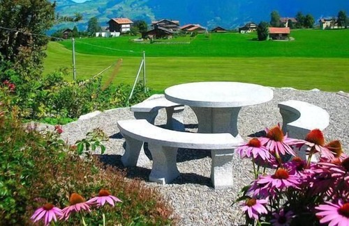 Aeschi bei Spiez Apartment | Holiday apartment Aeschi b. Spiez for 2 - 7 persons with 4 bedrooms - Holiday apartment