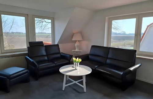 Friedrichskoog Apartment | Holiday Apartment 'Kleine Auszeit' with Wi-Fi
