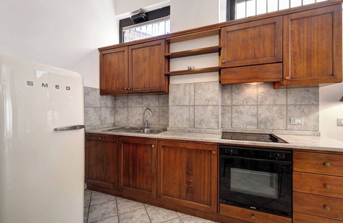 Varigotti Apartment | Holiday Apartment '4 Mehari with Private Garden, A/C & Wi-Fi