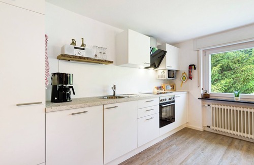 Hundsbach Apartment | Holiday Apartment at Vogelhaus with Mountain View, Private Terrace and Wi-Fi