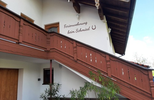 Vogtareuth Apartment | Holiday Apartment "Beim Schmied Straßkirchen" - in Vogtareuth, near Chiemsee and Rosenheim