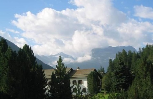 Bever Apartment | Holiday apartment Bever for 1 - 6 persons with 3 bedrooms - Holiday apartment in one or multi-family