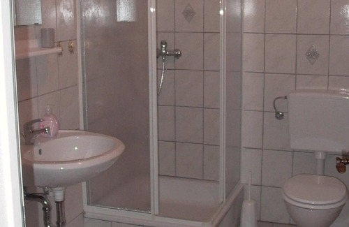 Bobrach Apartment | Holiday apartment Böbrach for 1 - 2 persons with 1 bedroom - Holiday apartment in one or multi-famil