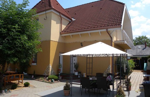 Balatonlelle Apartment | Holiday apartment with barbecue and table tennis