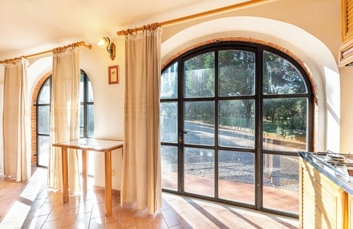 Santarello Apartment | Holiday Apartment "Canaiolo" with Shared Pool