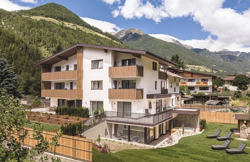 San Giovanni Apartment | Holiday Apartment 'Silva Summit' with Mountain View, Private Terrace and Wi-Fi