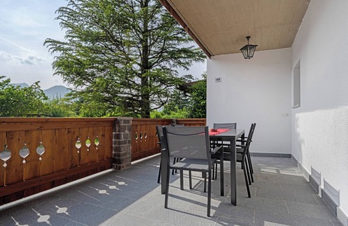 Naz Sciaves Apartment | Holiday Apartment 'Klementhof No. 2' with Mountain View, Shared Pool and Wi-Fi