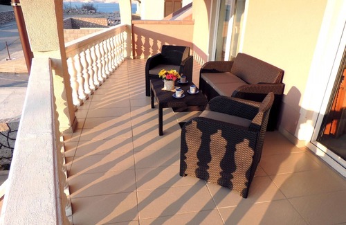 Cesarica House | Holiday apartment Karlobag for 1 - 6 persons with 2 bedrooms - Holiday house