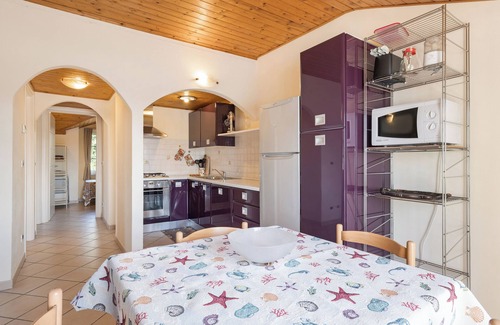 Ceriale Apartment | Holiday Apartment "La Casa di Lady" with Sea View, Terrace & Wi-Fi