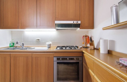 Tremezzina Apartment | Holiday Apartment "La Contessa" with Private Garden, Wi-Fi & Air Conditioning