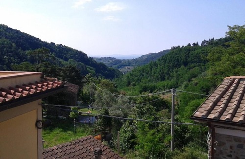 Marliana Apartment | Holiday apartment Marliana for 1 - 6 persons with 4 bedrooms - Twin house