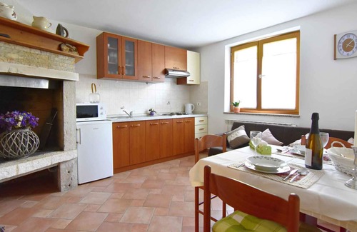 Katoro Apartment | Holiday apartment near the beach with terrace