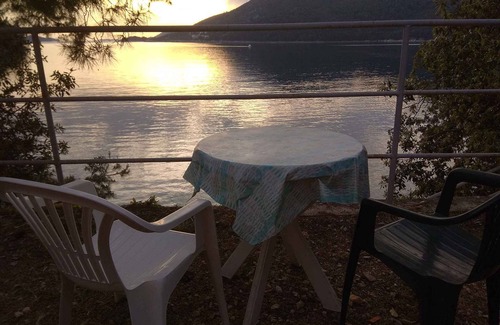 Brna Apartment | Holiday apartment only 20 m from the beach