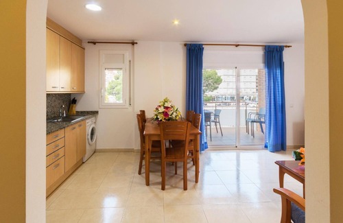 Santa Margarida Apartment | Holiday apartment Roses for 1 - 6 persons with 2 bedrooms - Holiday apartment