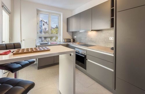 Altstadt Apartment | Holiday Apartment 'Stachel A' with Private Balcony & Wi-Fi
