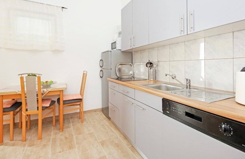 Sutivan Apartment | Holiday apartment Sutivan for 1 - 2 persons with 1 bedroom - Holiday apartment in one or multi-famil
