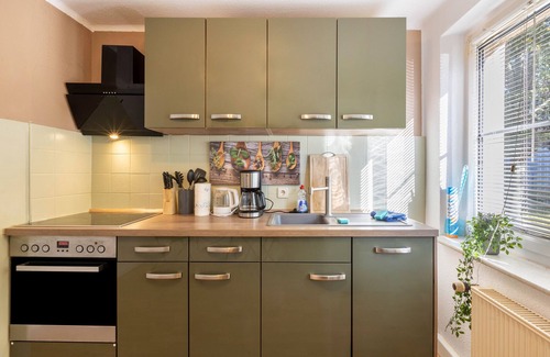 Espenhain Apartment | Holiday Apartment 'Terrassenwohnung' with Private Terrace and Wi-Fi