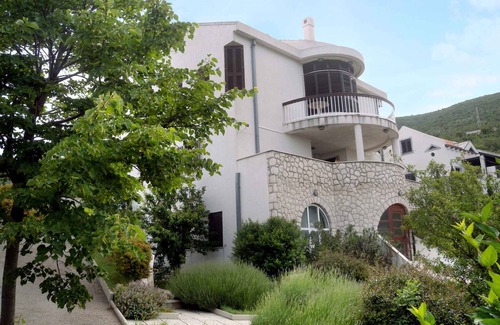 Sveti Juraj Apartment | Holiday apartment with sea view