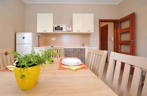 Srima Apartment | Holiday apartment with air conditioning and internet