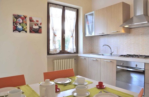 Lazise Apartment | Holiday apartment with an outdoor pool and WiFi