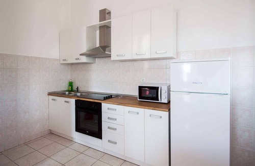 Monterol Apartment | Holiday apartment with air conditioning