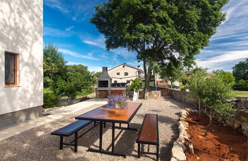 Poljica Apartment | Holiday apartment with air conditioning and WLAN