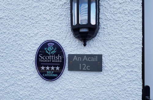 Isle of Lewis Cottage | Holiday Cottage, barn conversion, on the Isle of Lewis, close to Stornoway.