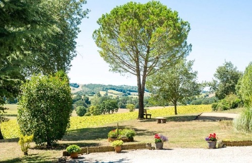Aguts Cottage | Holiday cottage in Pays de Cocagne, peaceful with large swimming pool