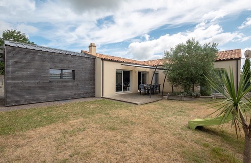 Saint-Hilaire-la-Foret House | Holiday home l'Océane