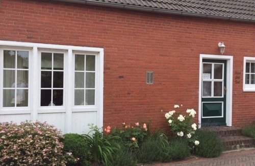 Krummhoern House | Holiday home Gode Tied on the North Sea - near Greetsiel