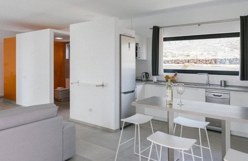 Frontera House | Holiday Home 'Agua Nueva 53' with Mountain Views, Wi-Fi and Air Conditioning