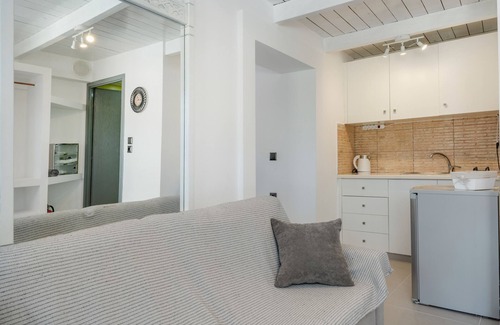 Kardamena House | Holiday Home 'Annasofos' with Sea View, Wi-Fi and Air Conditioning