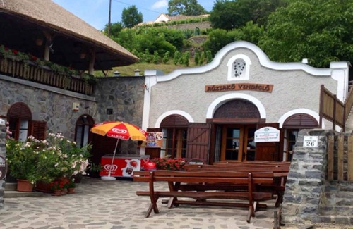 Clutihany House | Holiday home at the Club Tihany resort