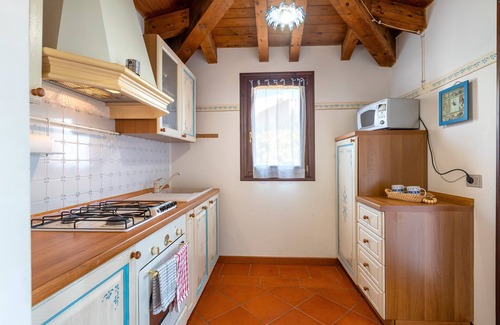 Punta De Su Turrione House | Holiday Home 'Aurora' with Private Pool, Wi-Fi and Air Conditioning