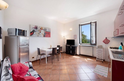 Roveta Apartment | Holiday Home 'Beautiful Tagliolo' with Private Garden and Wi-Fi