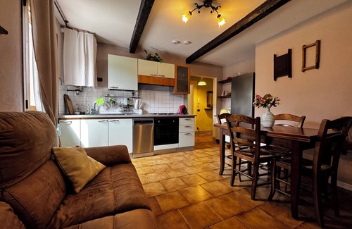 San Miniato Apartment | Holiday Home Butterfly (Ground Floor) Deep Tuscan Countryside