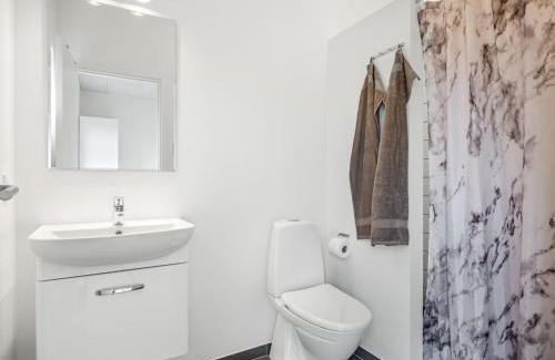 Nørre Lyngvig House | Holiday Home Clarabelle - 1-2km from the sea by Interhome