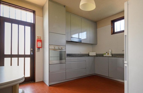 Viana do Castelo House | Holiday Home De Carreço by Interhome