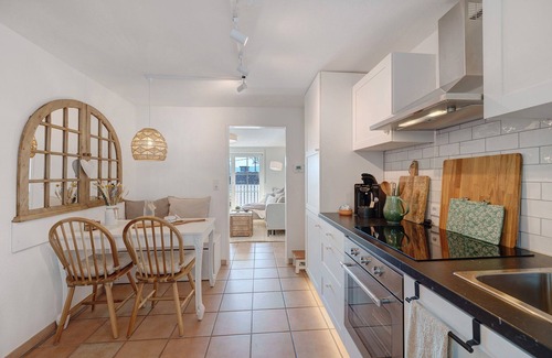 Burkheim House | Holiday Home 'Burkheim' with Balcony, Wi-Fi and Private Fitness Room
