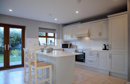 Dingle House | Holiday Home Dingle 3 bedroom house VRBO