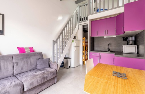 Pornic House | Holiday Home - 'Domaine' with Shared Pool and Private Garden