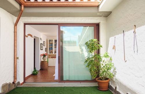 Arzachena House | Holiday Home 'Domus Veldi Frandre' with Wi-Fi and Air Conditioning