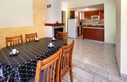 Modrusani House | Holiday home Ecio, with a large garden, surrounded by nature, fully fenced