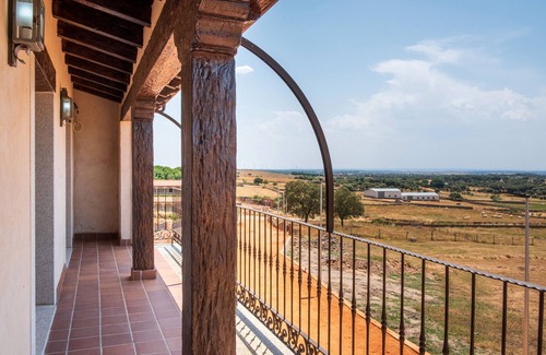 Santiz House | Holiday Home 'El Mirador De Santiz' with Mountain View, Wi-Fi and Air Conditioning