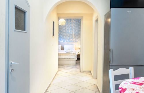 Glinado House | Holiday Home 'Elysium' with Sea View, Wi-Fi and Air Conditioning
