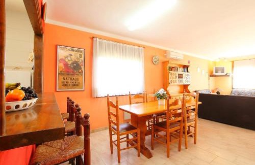 L'Escala House | Holiday Home Don Felipe by Interhome