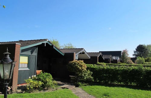 Fedderwardersiel House | Holiday Home Fedderwardersiel-1 by Interhome